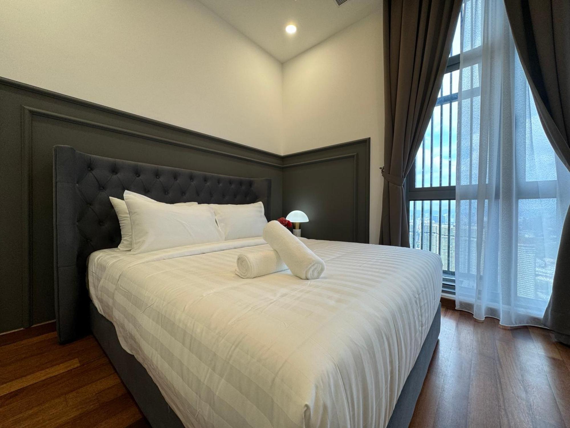 Royce Klcc Kuala Lumpur City Centre By Dormeo Destinations Kültér fotó