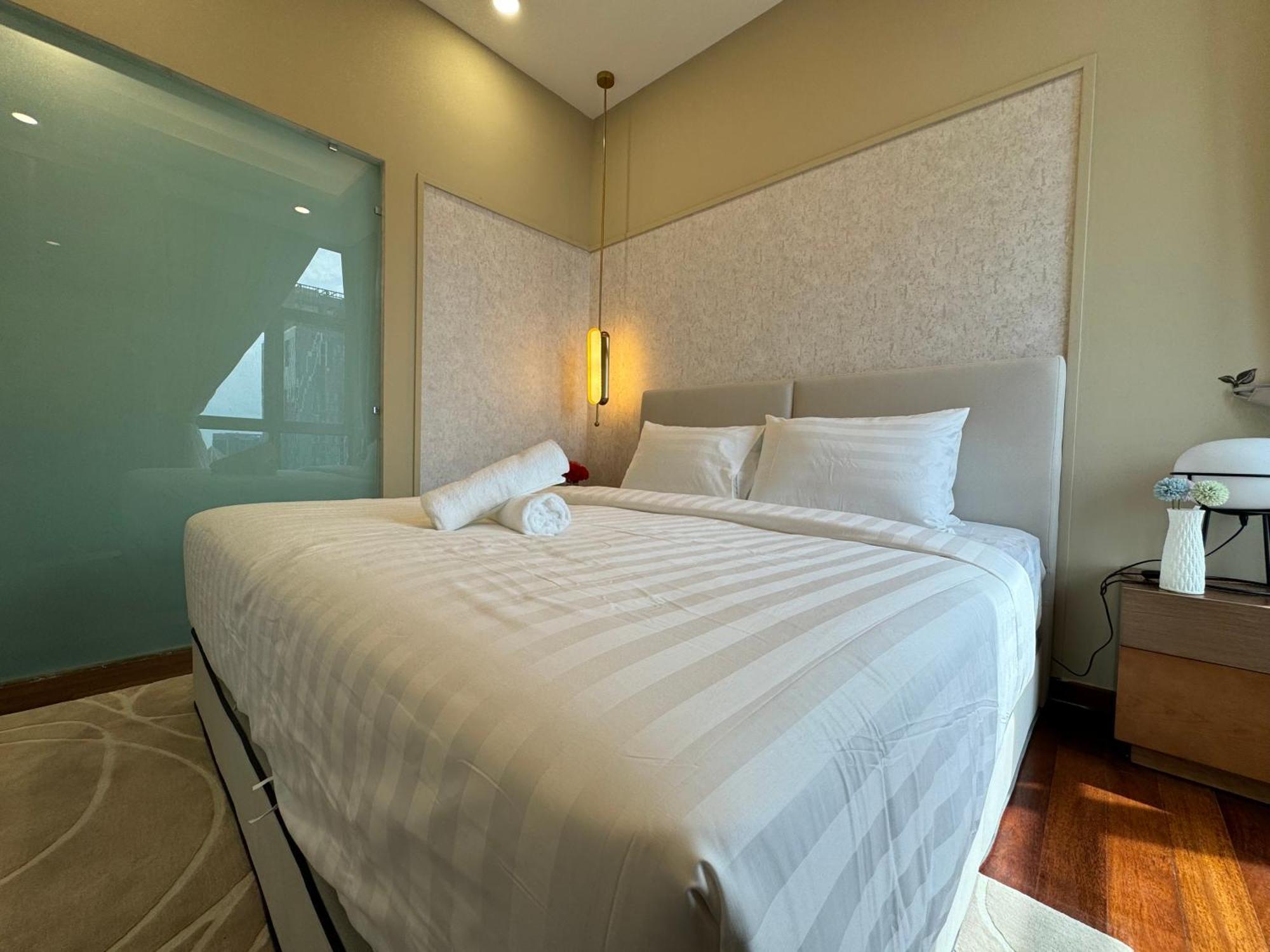 Royce Klcc Kuala Lumpur City Centre By Dormeo Destinations Kültér fotó